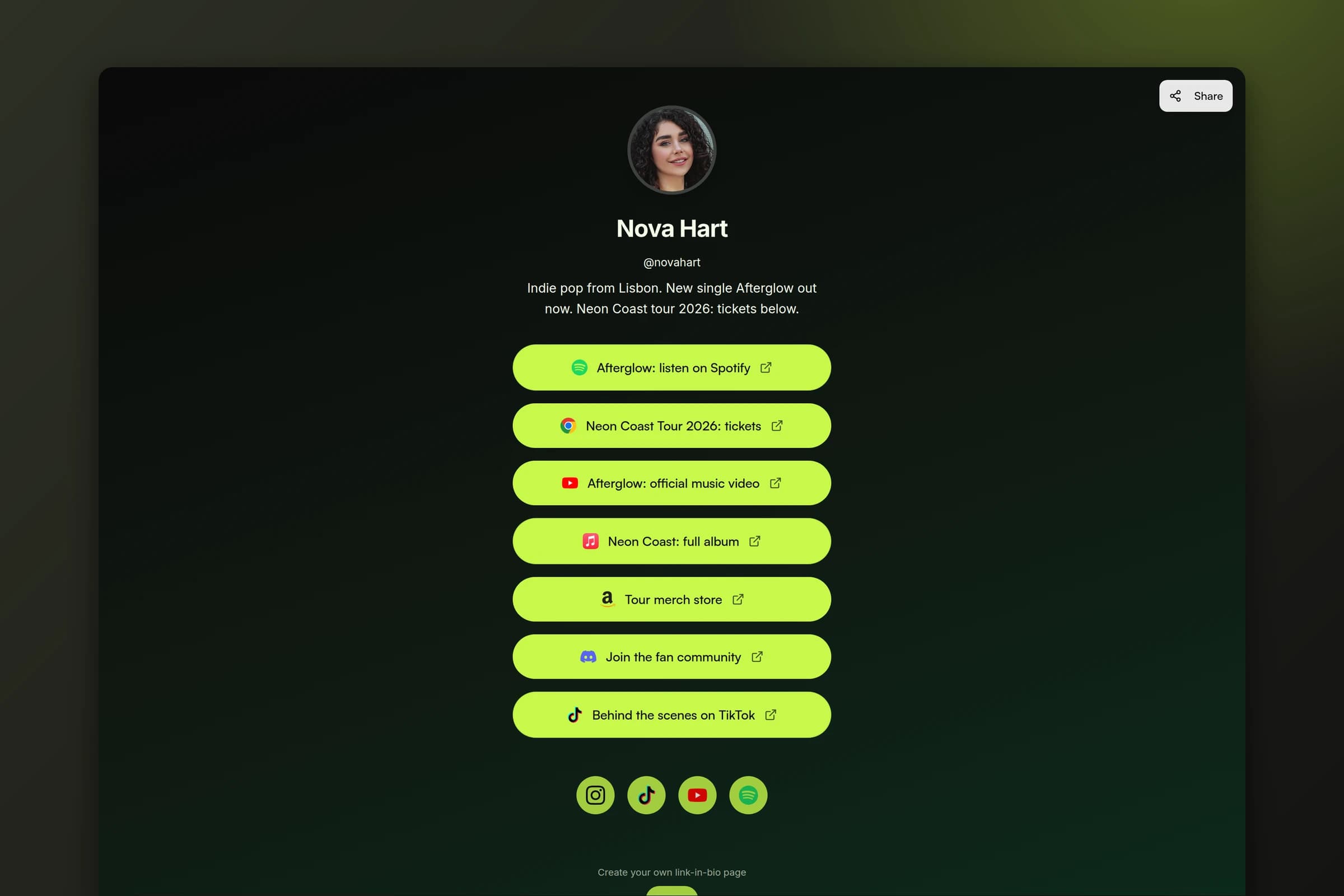 Public Tapp bio page with app-aware links and social icons